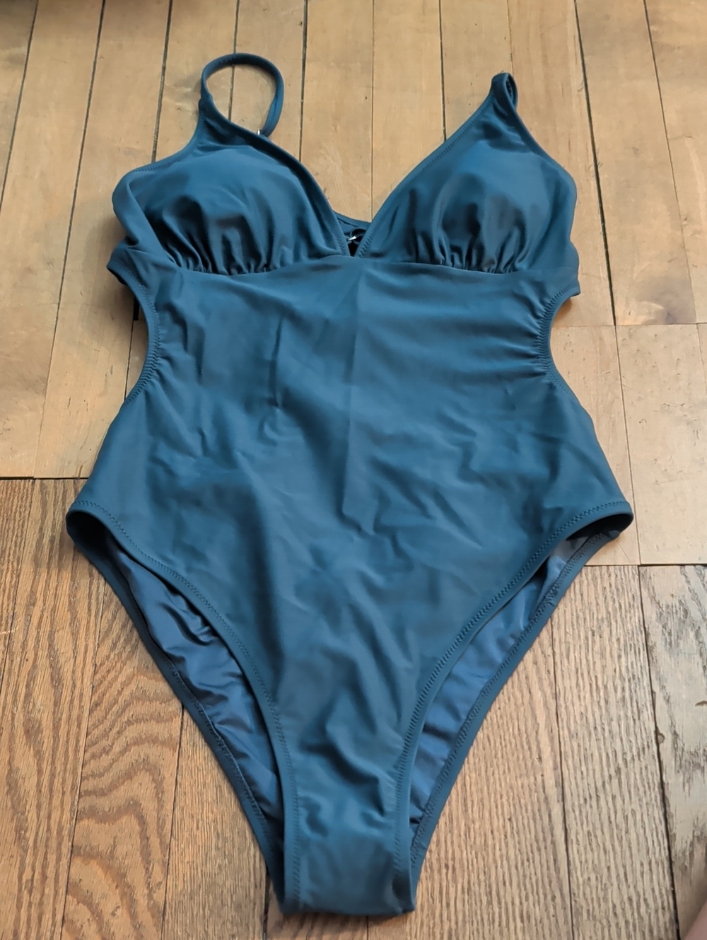 NWT.   CUPSHE XL ONE PIECE SWIMSUIT